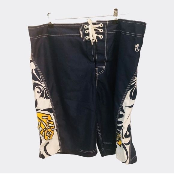 American Eagle Outfitters board shorts - Picture 2 of 6